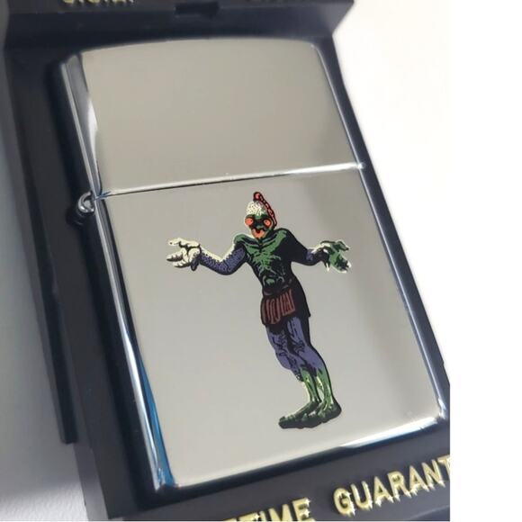RARE VINTAGE ZIPPO - Swamp Man - High Polish Chrome - XIV 1998 NIB - Picture 1 of 7